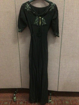 Lot 2074 - 1930's full length cocktail dress / party dress in black crepe with glass beading and rhinestones.