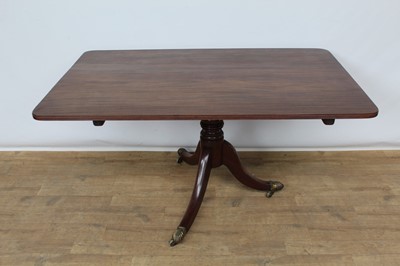 Lot 1428 - Regency mahogany breakfast table