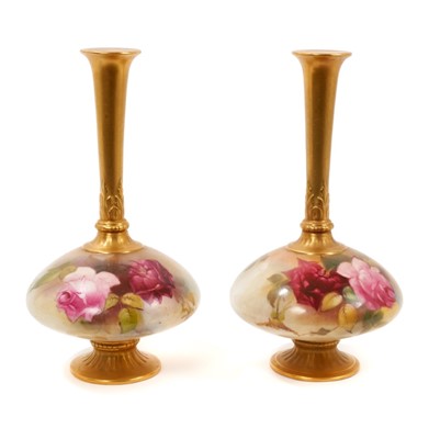 Lot 217 - Pair Worcester vases