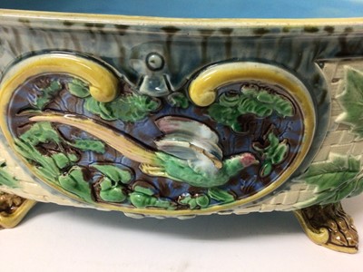 Lot 209 - Minton majolica tureen