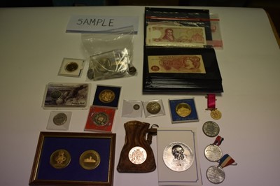 Lot 525 - World - Mixed coinage and banknotes to include Russia 'Romanov' Silver Rouble 1913 EF, United States 5 cents 1830 AVF and other issues (Qty)