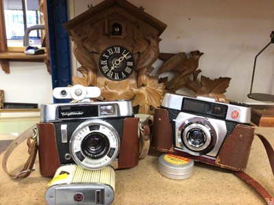 Lot 397 - Two vintage cameras- Voigtländer Lanthar 2.8/50 and Regulette Vero