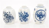 Lot 6 - Three 18th century Worcester blue and white...