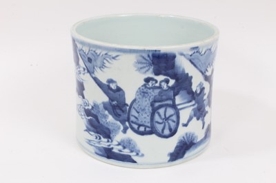 Lot 271 - A Chinese blue and white brush pot