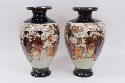 Lot 276 - A pair of large Japanese earthenware vases