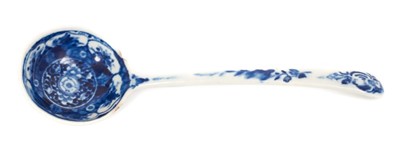 Lot 295 - A very rare Worcester blue and white sauce ladle, in the Kangxi Lotus pattern, circa 1770. Worcester blue and white sauce ladles are extremely rare. See Branyan, French and Sandon, Worcester Blue a...