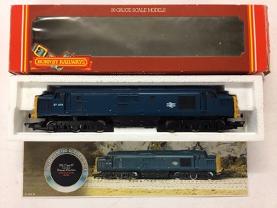 Lot 89 - Hornby OO gauge locomotives BR two tone grey Class 86 Bo-Bo electric locomotive 'Halleys Comet' 86 504, R335, BR green Class 90 Bo-Bo diesel electric locomotive D6110, R080, BR green Class 25 diese...