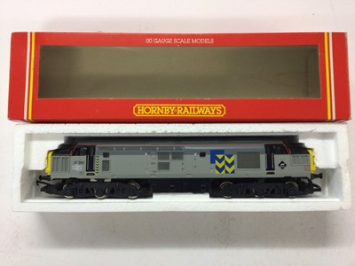 Lot 90 - Hornby OO gauge BR Railfreight Clas 47 diesel, 47 378, R898, BR Railfreight Class 37 C-C diesel electric locomotive 37 063, R243, BR Railfreight Class 37 Co-Co- diesel, 37 885, R286 and BR Network...