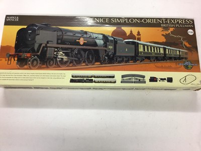 Lot 125 - Hornby OO gauge Venice Simpson-Orient-Express train set including BR green 4-6-2 'Bibby Line' Merchant Navy Class locomotive, Pullman Parlour cars 'Agatha' & 'Lucille', Brake car No.88, track and a...