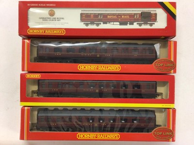Lot 134 - Hornby OO gauge LMS carriages including Royal Mail R413, Period 3 R4231, R4232 & R4233, Dining car R4095C & R4095, plus eleven others (17)