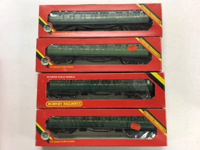 Lot 141 - Hornby OO gauge Southern Railways carriages including Brake coach R432 (x4), R431, Diesel Centre car R334 (x3), plus ten Triang Hornby rolling stock (18)