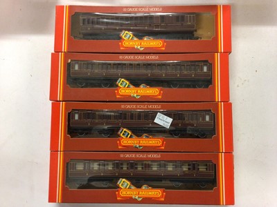 Lot 143 - Hornby OO gauge LNER carriages including Clerestory coaches R24 (x4), Brake coaches R25 (x2) and two others and two sleeping cars, Composite Brake  R478 (x3), Composite R391 (x2), R477 (x2), R435 (...