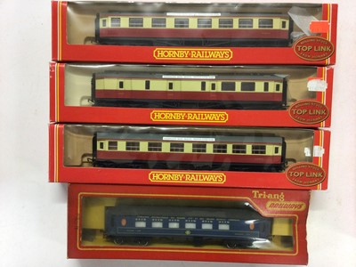 Lot 146 - Hornby OO gauge BR carriages including Centenary Composite coaches R4028 (x2) & R4029, Ex LMS & Ex LNER Brake coaches R443 (x2) & R410 (x3) and Composite coaches R442 (x5), R 447 (x2), R429, R409 (...