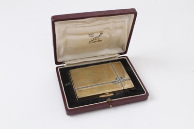 Lot 134 - H.H.The Maharaja Mohun Shumsher Jung in Nepal,1950s presentation ladies' gilt metal powder compact with inscription in fitted box. 7.5 x 5.5cm