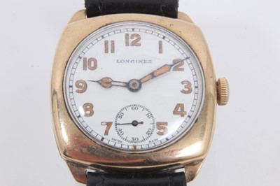 Lot 586 - 1940s gentlemens Longines 9ct gold wristwatch with circular white enamel dial and subsidiary seconds