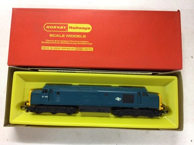 Lot 170 - Hornby OO Gauge boxed selection of locomotives including BR A-1-A R357, BR CO-Co Diesel R751, BR Hymek Diesel Hydraulic locomotive R758, 0-6-0 Diesel Shunting locomotive R152, Diesel locomotives 27...