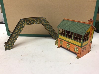Lot 169 - Hornby O gauge Engine Shed No.1, A804in original box (box poor condition) plus a selection of accessories including signal box, Wembley Station, signal etc ( qty)