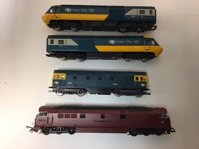 Lot 177 - Lima OO gauge boxed selection of wagons & rolling stock, plus unboxed diesel engines Hornby & Lima and some accessories (qty)