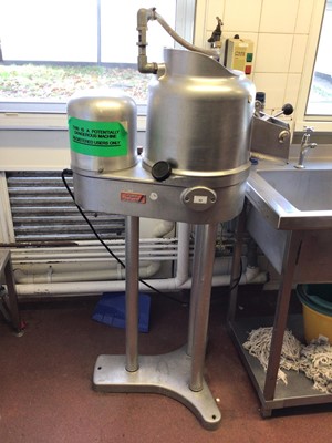 Lot 62 - A Crypto Peerless commercial potato peeler, cable and plug