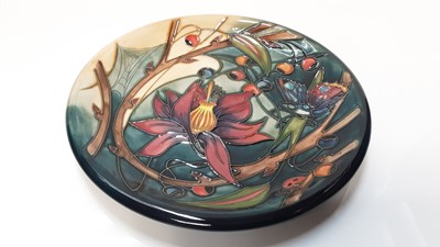 Lot 1228 - Moorcroft pottery plate decorated in the Hartgring pattern, dated 2002, 26cm diameter, boxed