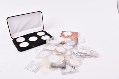 Lot 409 - World - Mixed .999 silver 1oz Bullion coins to include Australia Kookaburra's, Canada Maples, China Pandas, United States Bears and others (35 coins)