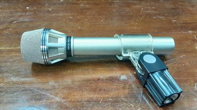 Lot 2236 - AKG D190 ES Dynamic microphone, in case