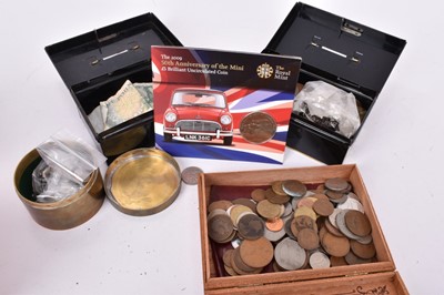 Lot 474 - World - Mixed coinage and banknotes to include G.B. pre 1947 silver coins (N.B. Estimated face value £2.50), obsolete banknotes and other issues (Qty)