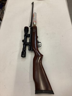 Lot 1010 - SMC CO2 powered .22 air rifle with scope