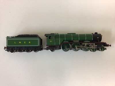 Lot 1880 - Hornby OO gauge loose locomotives including LNER green 4-6-2 Class A3 "Pretty Polly" locomotive and tender 61, R375, LNER green 4-6-0 Class B12 locomotive and tender 8544, S6297, NE black 4-6-0 Cla...