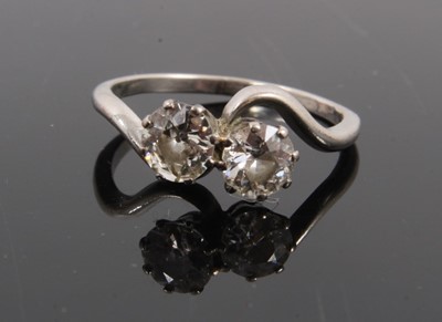 Lot 118 - Diamond two stone cross over ring