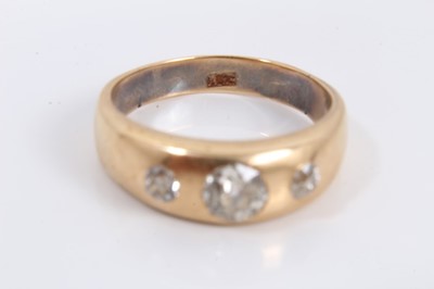 Lot 119 - Victorian 18ct gold diamond three stone gypsy ring