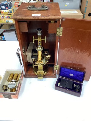 Lot 2609 - Good quality early 20th century lacquered brass microscope, cased