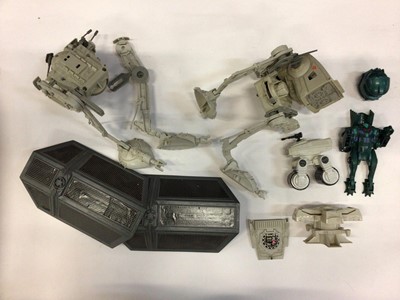 Lot 1896 - Star Wars selection of figures (30+) and accessories