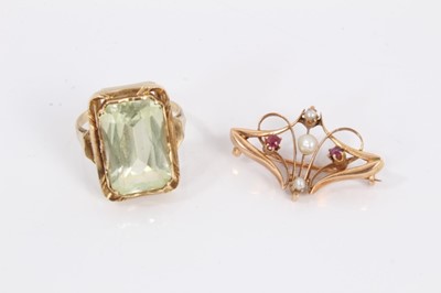 Lot 366 - Vintage gold (585) pale green stone cocktail ring and an Edwardian gold seed pearl brooch (2)