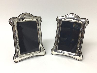 Lot 117 - Pair of contemporary silver photo frames, Birmingham 1990