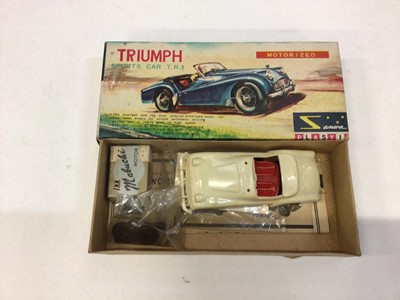 Lot 1994 - Sanwa Triumph Sports Car TR3 kit No. 221 in original box.