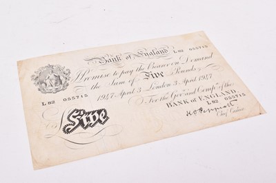 Lot 585 - G.B. - Black and white Five Pounds banknote cashier K.O. Peppiatt, London 3rd April 1947, prefix 'L82' AVF (1 banknote)