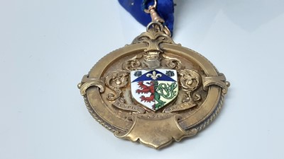 Lot 2654 - George VI silver and enamel Mayor or Past Mayors neck badge for Borough of Halesowen engraved to reverse 'Borough of Halesowen Presented to Alderman T. Smith. J.P. in recognition of his services as...