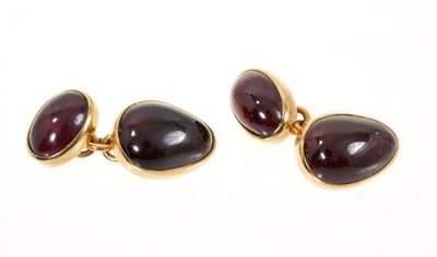 Lot 456 - Pair of 18ct gold garnet cabochon cufflinks