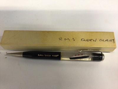 Lot 2691 - RMS Queen Mary novelty pen in box and four H.M.Y. Britannia souvenir items in boxes ( as new) (5)