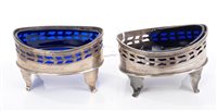 Lot 357 - Pair George III Silverer salts of oval form,...