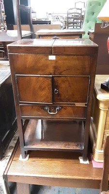 Lot 1152 - Georgian mahogany pot cupboard