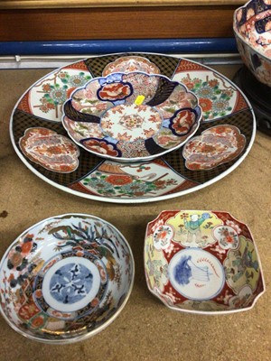 Lot 92 - Group of five Japanese Imari dishes and bowls