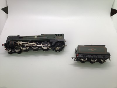 Lot 131 - Wrenn OO gauge 4-6-2 BR Green Special Limited Edition 119/250 Battle of Britain 50th Anniversary rebuilt B/B 'Lord Dowding' tender locomotive 3405, boxed, W2415