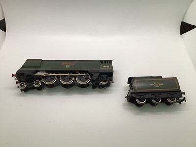 Lot 139 - Wrenn OO gauge BR Green Streamlined Bulleid Pacific 'City of Wells', tender locomotive 34092, boxed, W2266AX