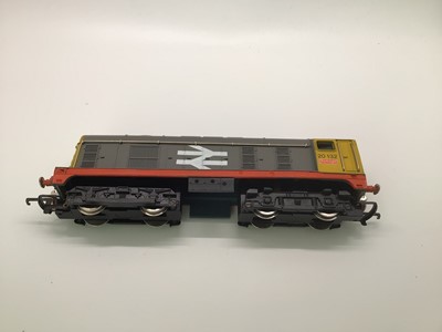 Lot 144 - Wrenn OO gauge BR Railfreight Class 20 Bo-Bo Diesel locomotive 20132, W2230RF and 0-6-0DS BR Blue Class 08 Tank Diesel electric locomotive D3464, W2232, both boxed