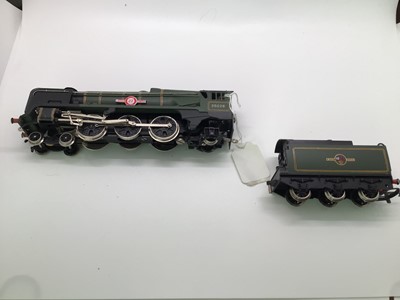 Lot 155 - Wrenn OO gauge 4-6-2 Clanline BR Green rebuilt Bulleid Pacific tender locomotive 35028, boxed, W2238