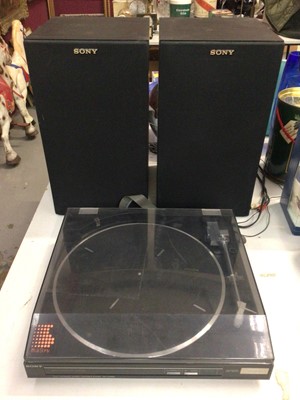 Lot 300 - Sony fully automatic stereo turntable system PS-LX330P, pair of Sony speakers and Yamaha keyboard