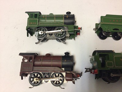 Lot 65 - Hornby O gauge three rail 0-4-0 tinplate locomotives 9x3) plus one tender 9qty0