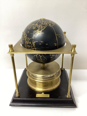 Lot 13 - Royal Geographical Society clock, 1980